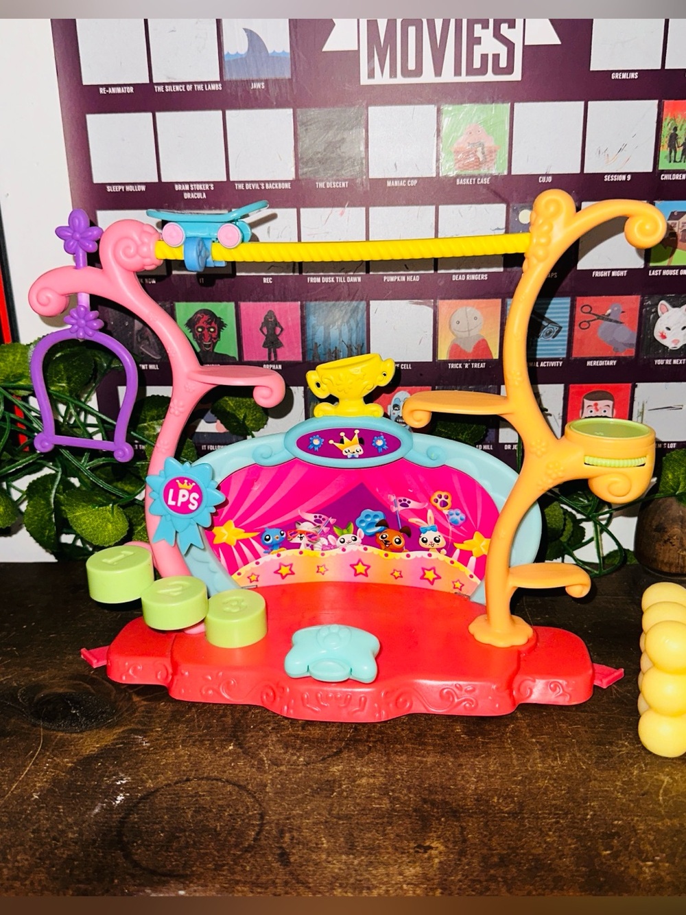 Littlest Pet Shop LPS Y2K 2000’s Tricks N Talents Playset